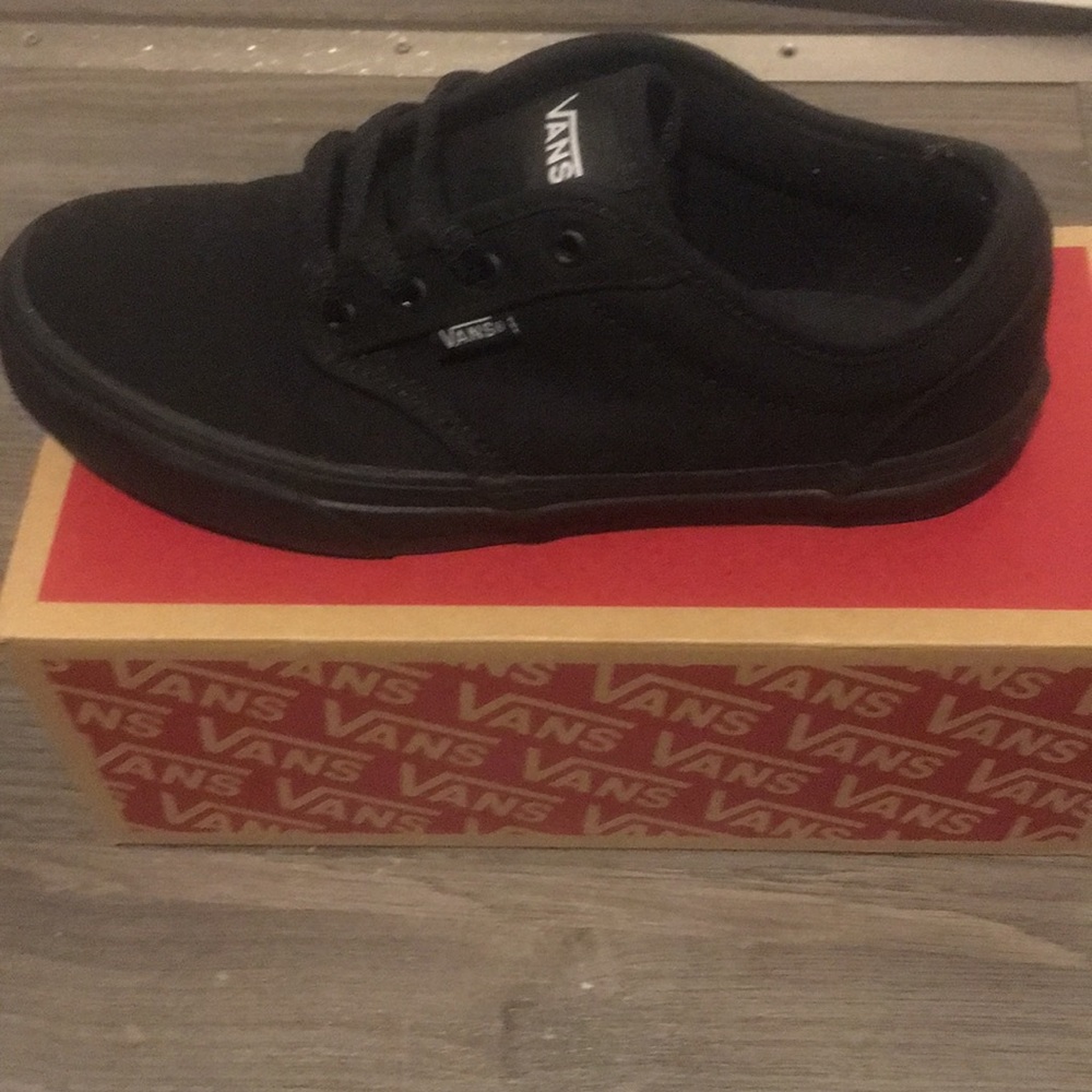 Black vans runners